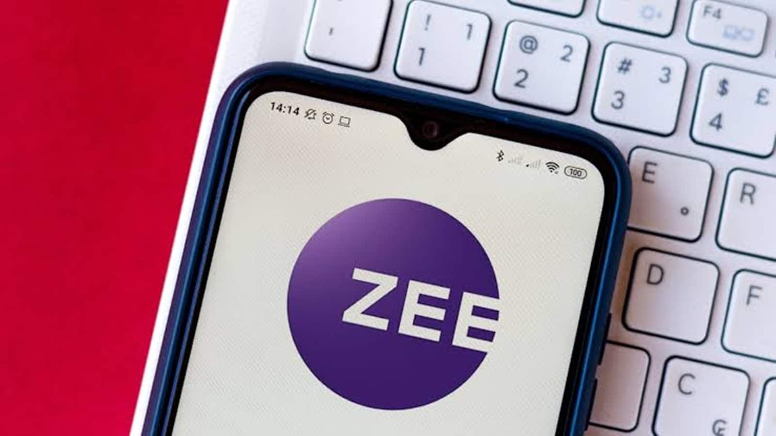 5% टूट गया Zee Entertainment, शेयर जाएगा ₹125 तक या टूटकर ₹80 पर, तीन ब्रोकरेज फर्मों से समझें निवेश की स्ट्रैटेजी 5% टूट गया Zee Entertainment, शेयर जाएगा ₹125 तक या टूटकर ₹80 पर, तीन ब्रोकरेज फर्मों से समझें निवेश की स्ट्रैटेजी