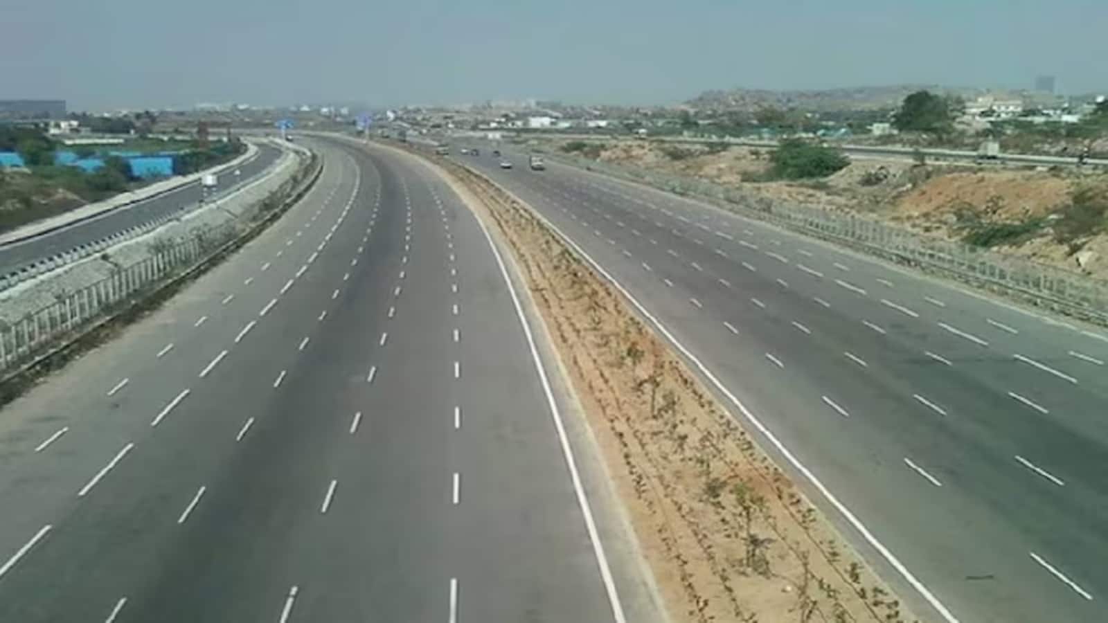 Cabinet Decisions: गुवाहाटी से तेजपुर के बीच बनेगा शानदार 4-लेन हाईवे, कैबिनेट ने दी 8970 करोड़ रुपये की मंजूरी Cabinet Decisions: गुवाहाटी से तेजपुर के बीच बनेगा शानदार 4-लेन हाईवे, कैबिनेट ने दी 8970 करोड़ रुपये की मंजूरी