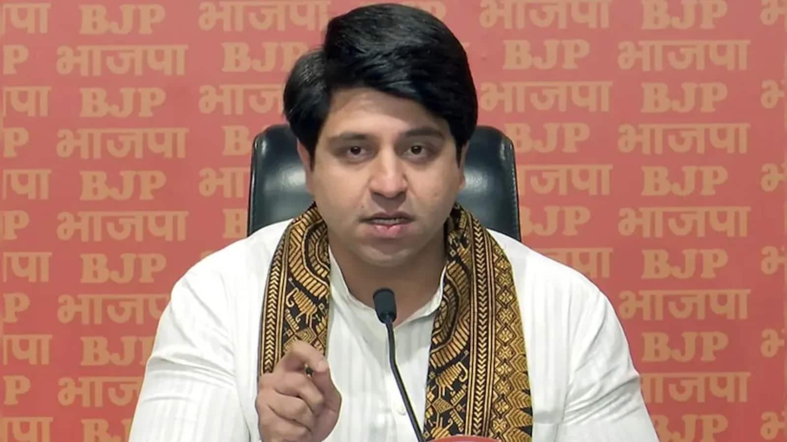 Shehzad Poonawala: ‘मुझे किराया देना है...’ BJP छोड़ने के बाद शहजाद पूनावाला ने बताई इस्तीफे की असली वजह Shehzad Poonawala: ‘मुझे किराया देना है...’ BJP छोड़ने के बाद शहजाद पूनावाला ने बताई इस्तीफे की असली वजह