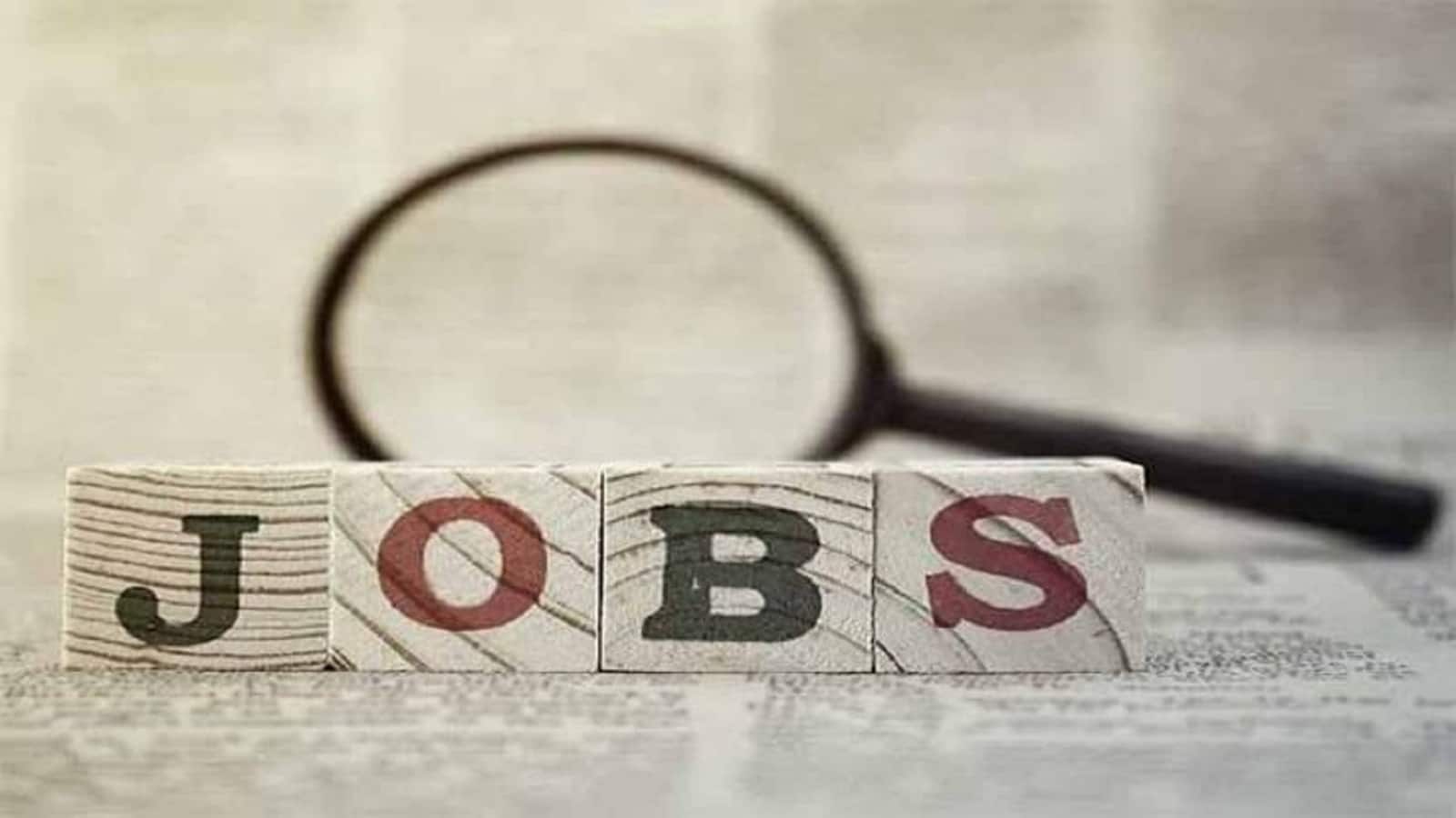 Bank of Baroda recruitment 2026: बैंक ऑफ बड़ौदा ने 1100 पदों पर भर्ती के लिए मांगे आवेदन, जानें कब से कब तक कर सकते हैं अप्लाई Bank of Baroda recruitment 2026: बैंक ऑफ बड़ौदा ने 1100 पदों पर भर्ती के लिए मांगे आवेदन, जानें कब से कब तक कर सकते हैं अप्लाई