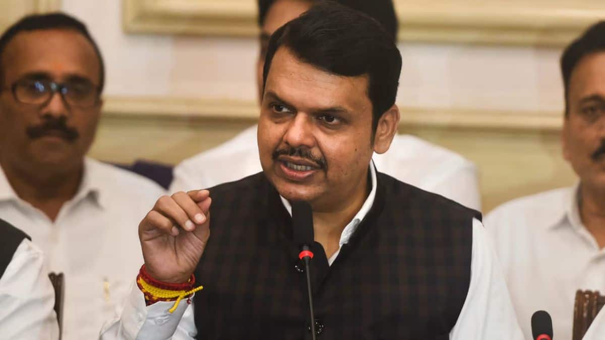 GFF: महाराष्ट्र से बदल सकता है दुनिया के फाइनेंस का फ्यूचर! फडणवीस ने बताया मुंबई कैसे बन रही ग्लोबल फिनटेक कैपिटल GFF: महाराष्ट्र से बदल सकता है दुनिया के फाइनेंस का फ्यूचर! फडणवीस ने बताया मुंबई कैसे बन रही ग्लोबल फिनटेक कैपिटल