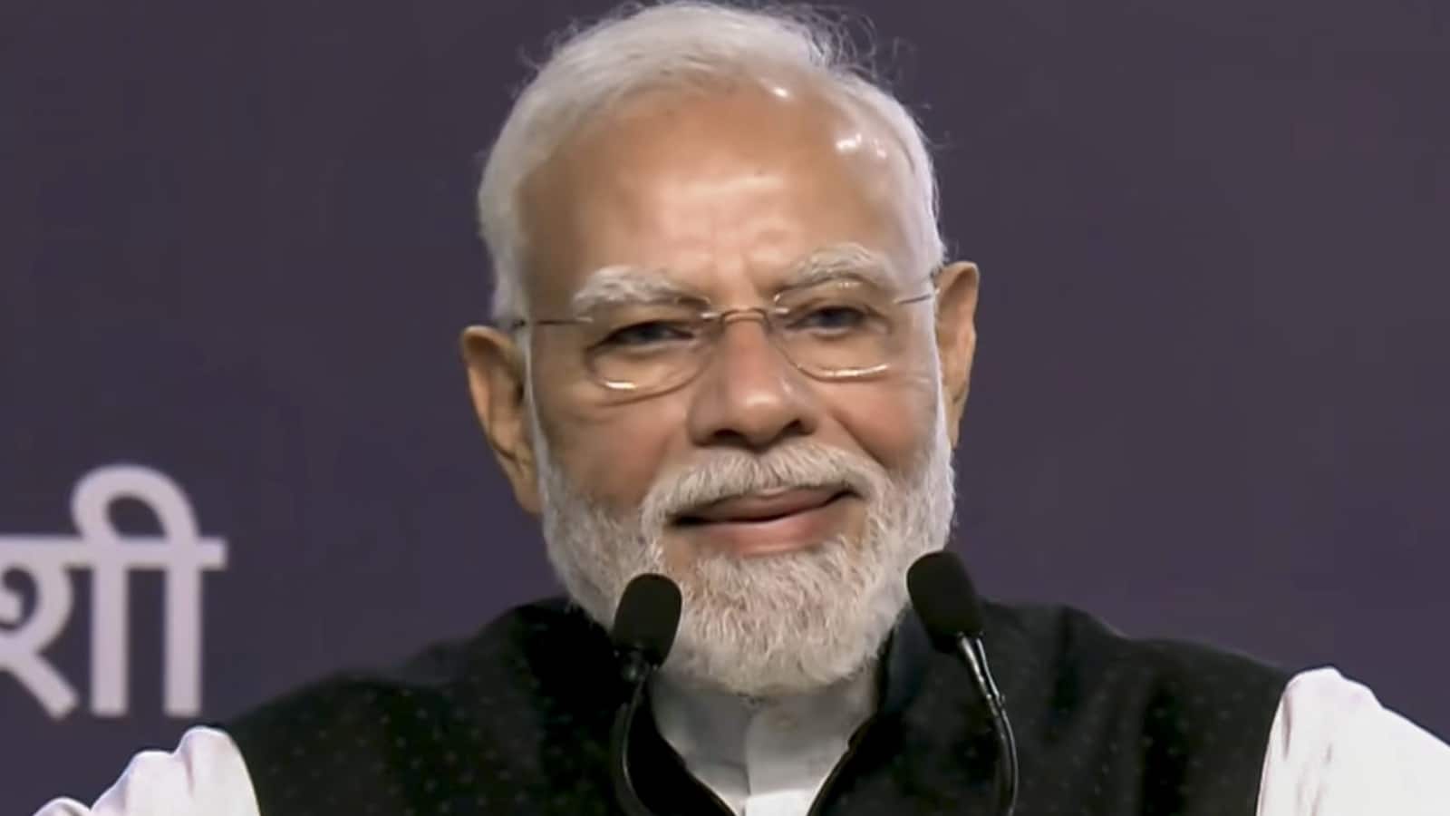 SRCC में PM मोदी का Gen Z कनेक्ट, ‘OG’ और ‘धुरंधर’ जैसे शब्दों का इस्तेमाल कर युवाओं को दिया संदेश SRCC में PM मोदी का Gen Z कनेक्ट, ‘OG’ और ‘धुरंधर’ जैसे शब्दों का इस्तेमाल कर युवाओं को दिया संदेश