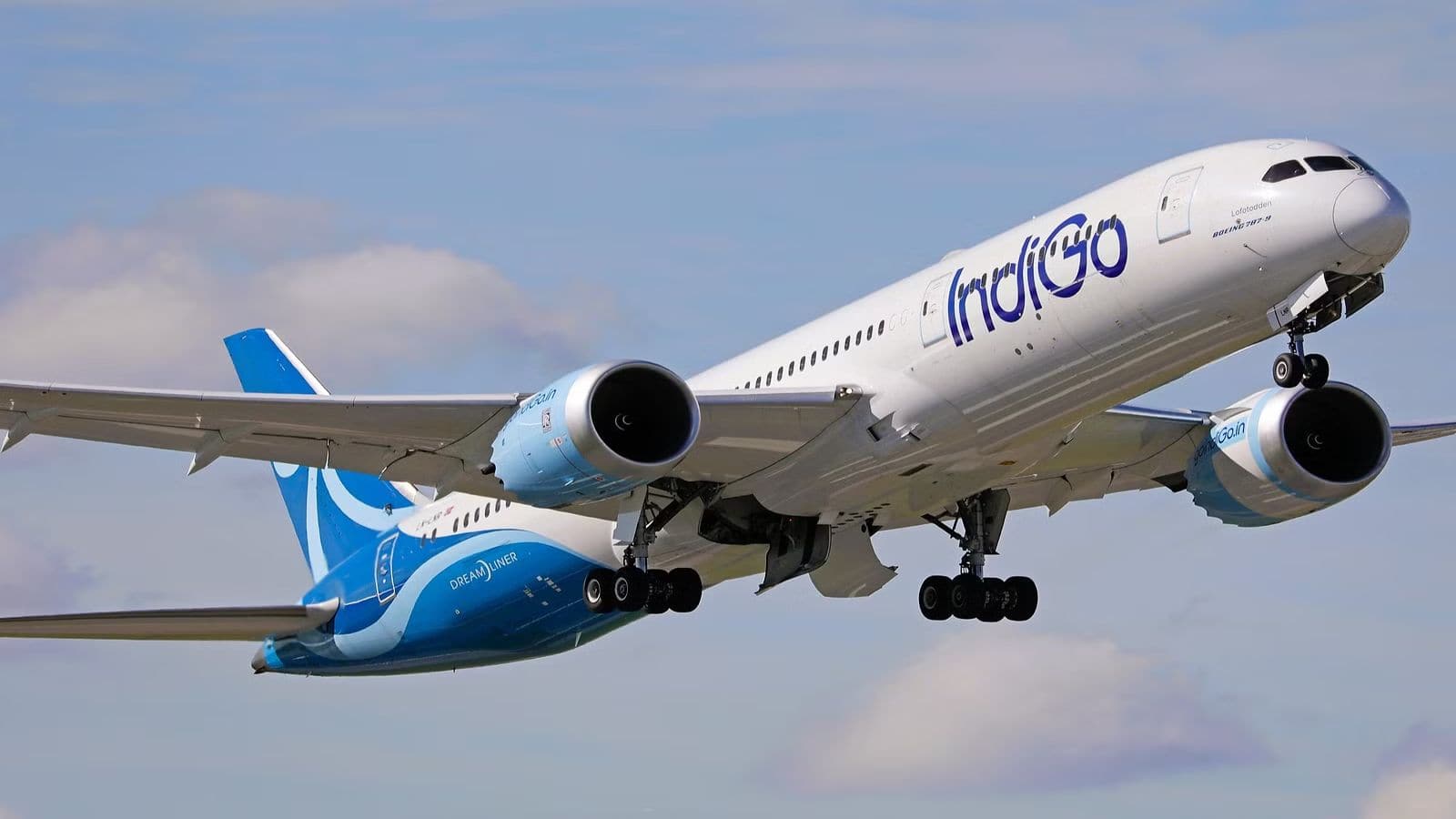 ईंधन की बढ़ती कीमतों की मार! हिंडन से उड़ानों पर IndiGo की कैंची, कोलकाता-नवी मुंबई और वाराणसी की फ्लाइटें घटीं ईंधन की बढ़ती कीमतों की मार! हिंडन से उड़ानों पर IndiGo की कैंची, कोलकाता-नवी मुंबई और वाराणसी की फ्लाइटें घटीं