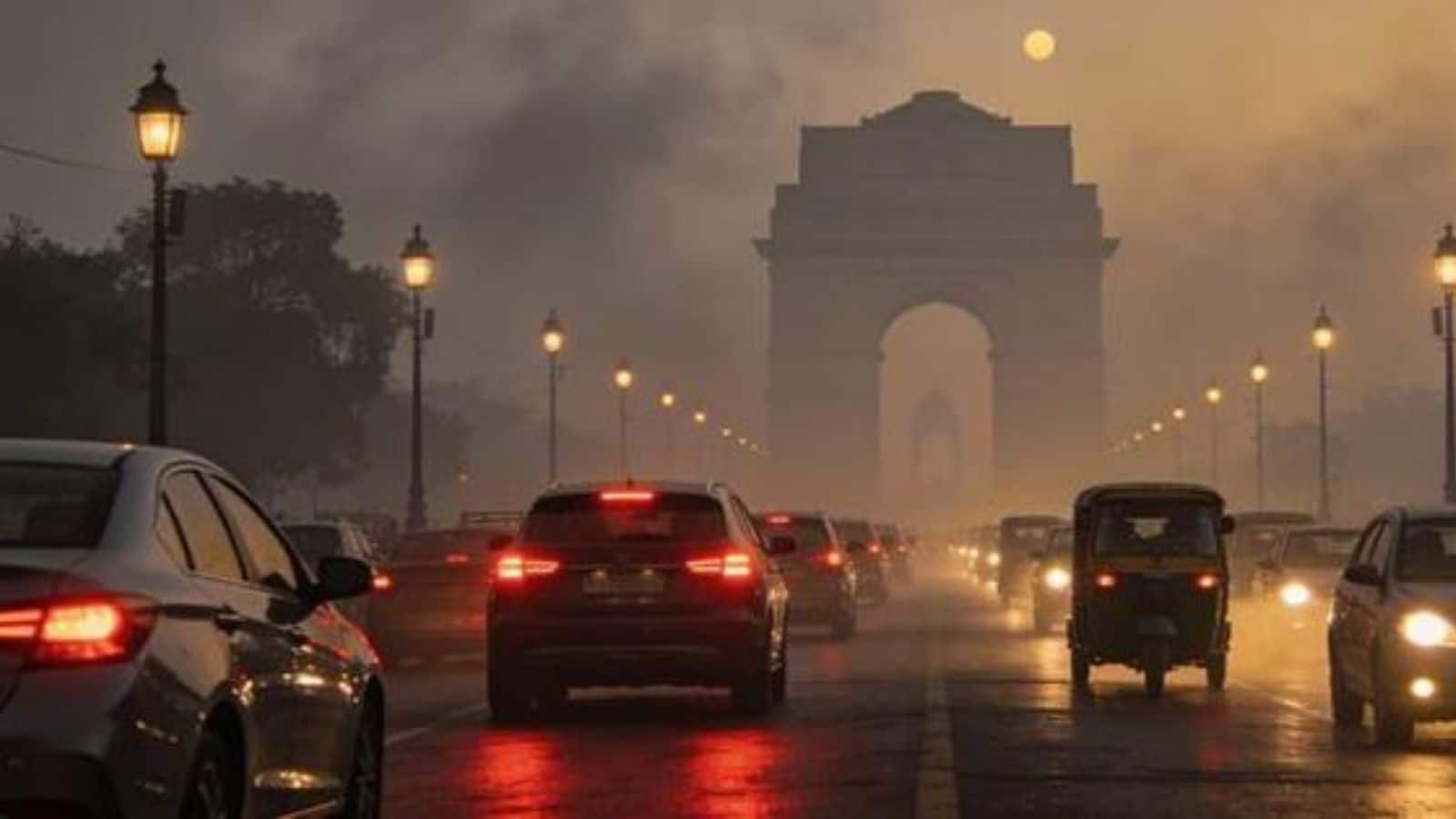 दिल्ली की हवा में क्यों बढ़ रहा प्रदूषण? मानसून की वापसी से जुड़ा है इसका कनेक्शन दिल्ली की हवा में क्यों बढ़ रहा प्रदूषण? मानसून की वापसी से जुड़ा है इसका कनेक्शन