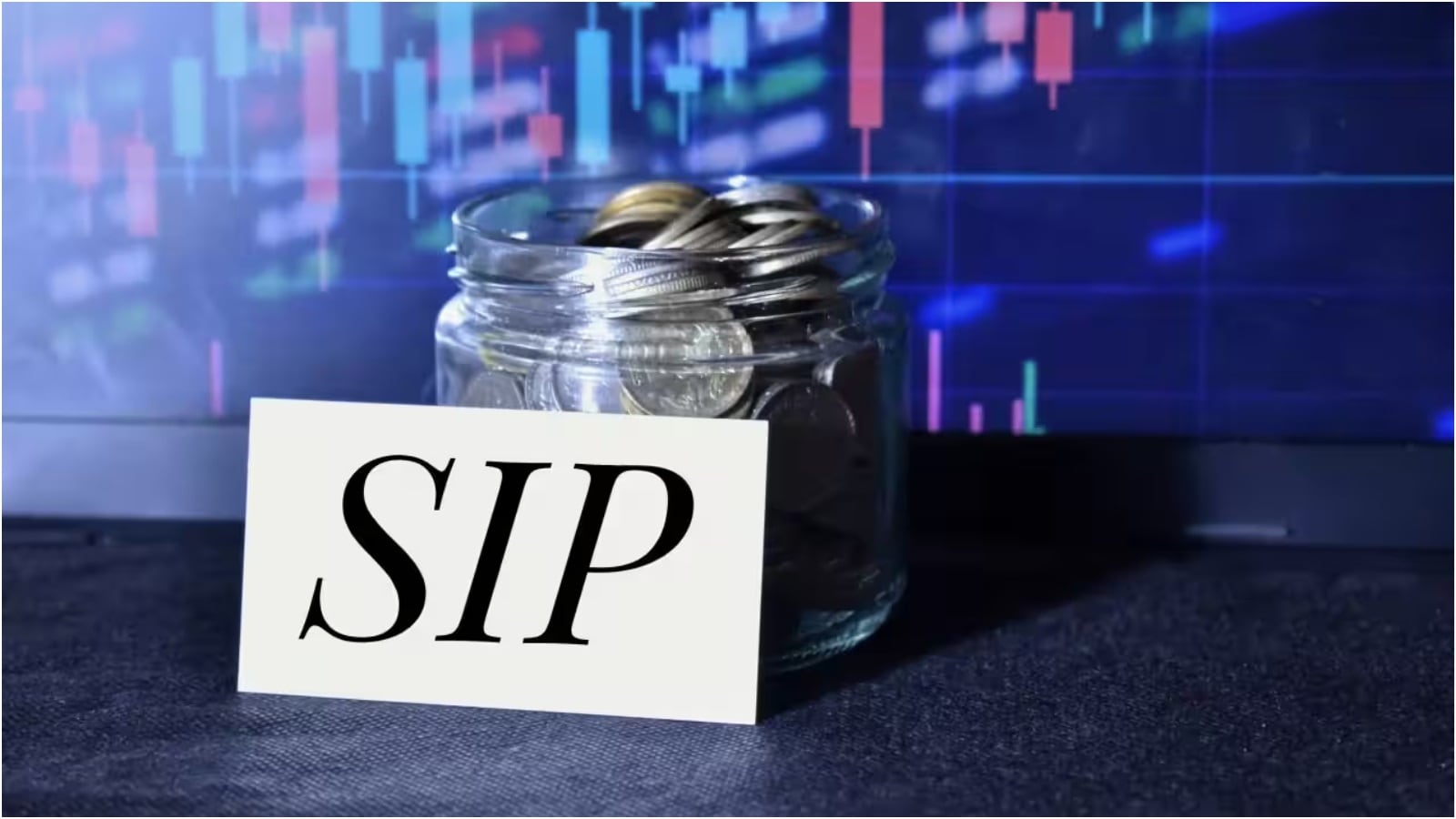 SIP में डेली भी कर सकते हैं इनवेस्ट, मंथली सिप और डेली सिप में से किसमें निवेश करने पर होगी ज्यादा कमाई?