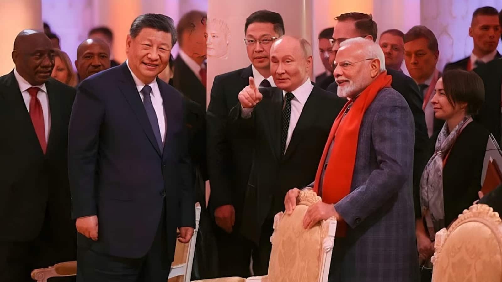 BRICS Summit 2026: दिल्ली में मौजूद रहेंगे दुनिया के ये ताकतवर नेता, ब्रिक्स सम्मेलन के लिए कौन-कौन आ रहा, ये रही पूरी लिस्ट BRICS Summit 2026: दिल्ली में मौजूद रहेंगे दुनिया के ये ताकतवर नेता, ब्रिक्स सम्मेलन के लिए कौन-कौन आ रहा, ये रही पूरी लिस्ट
