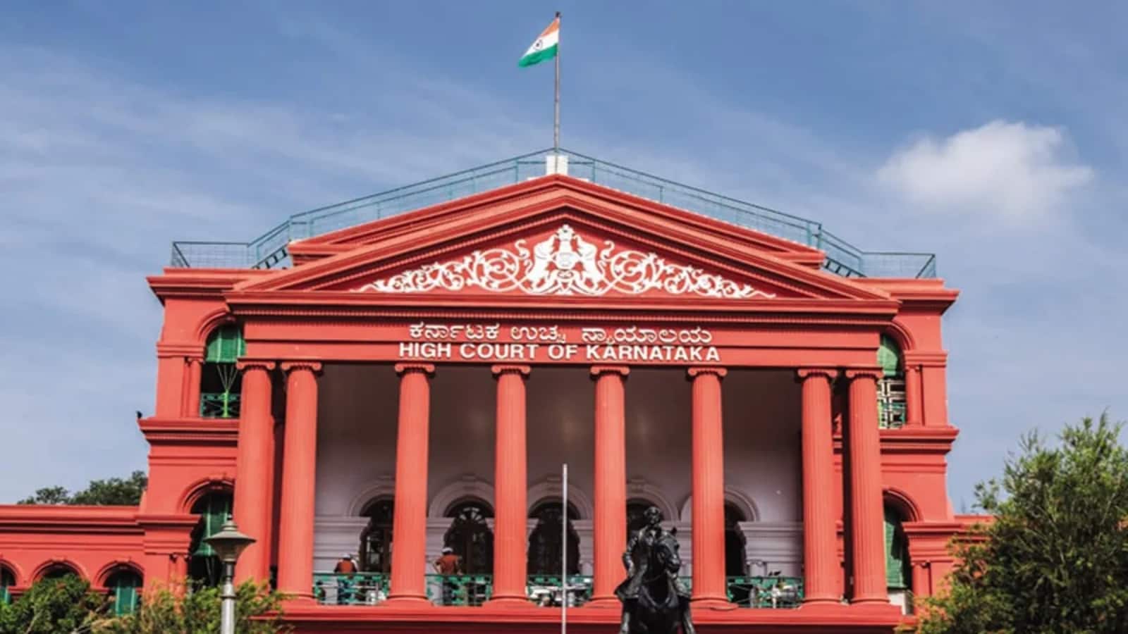 KPSC भर्ती घोटाले की अब SIT करेगी जांच, सीनियर IPS अधिकारी आलोक कुमार को मिली जिम्मेदारी KPSC भर्ती घोटाले की अब SIT करेगी जांच, सीनियर IPS अधिकारी आलोक कुमार को मिली जिम्मेदारी