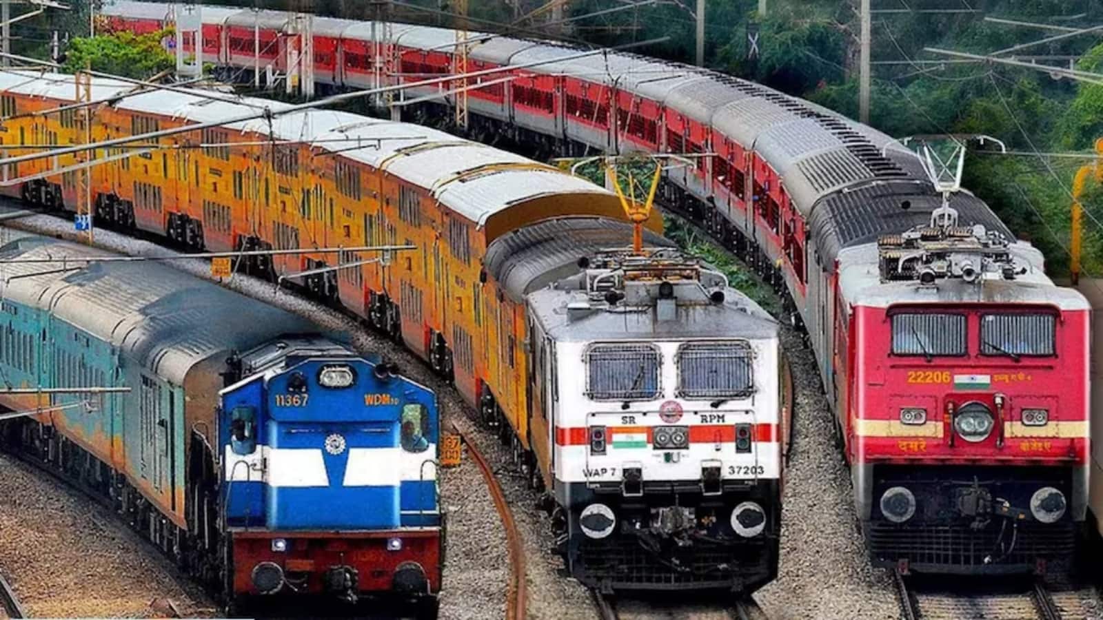 Dussehra-Diwali Special Train: फेस्टिवल पर रेलवे का बड़ा तोहफा, इन रूट्स पर चलेंगी 102 स्पेशल ट्रेन ट्रिप Dussehra-Diwali Special Train: फेस्टिवल पर रेलवे का बड़ा तोहफा, इन रूट्स पर चलेंगी 102 स्पेशल ट्रेन ट्रिप