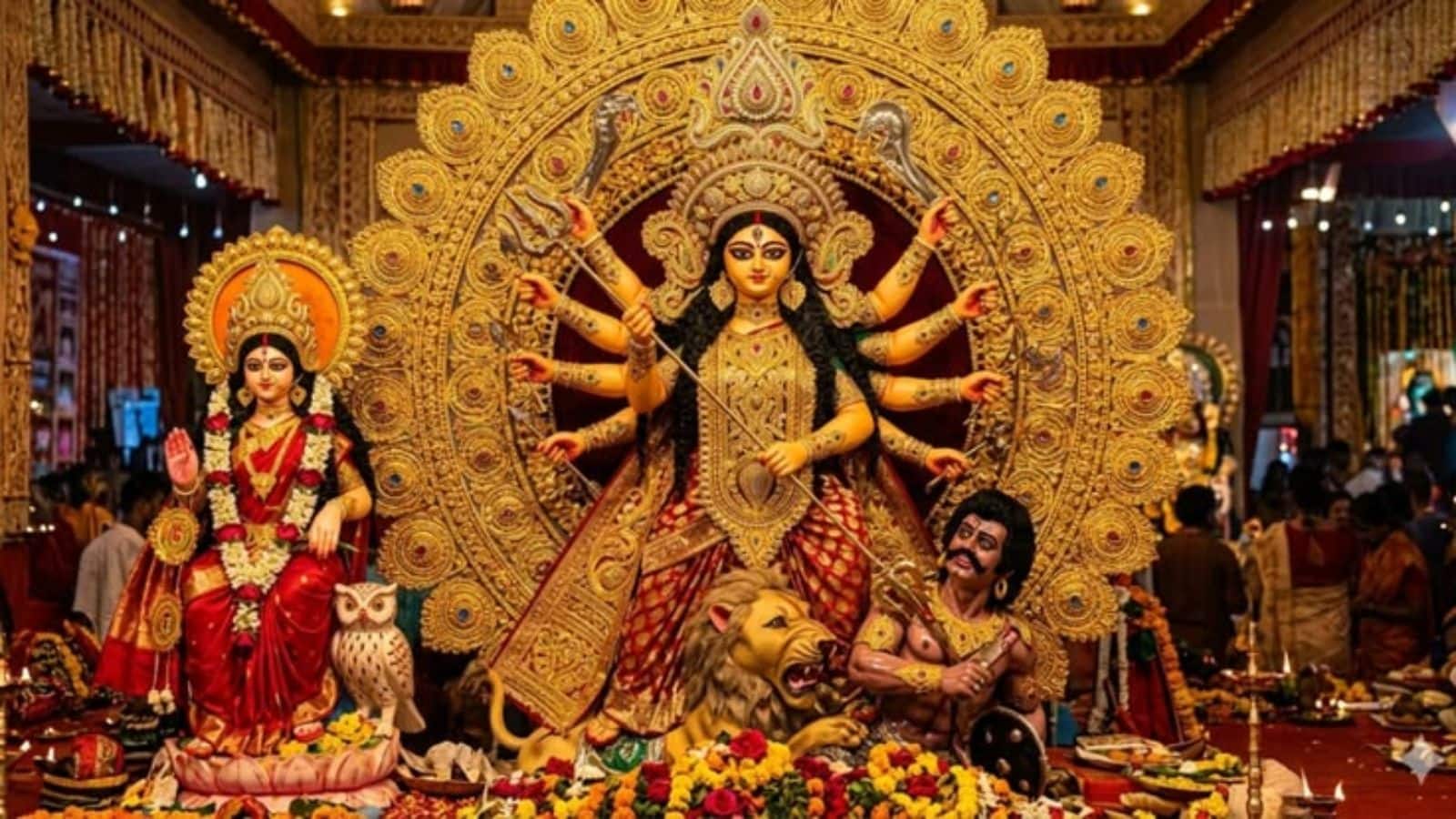 माता की चौकी सजाने से पहले: जान लें पहले दिन कलश स्थापना का शुभ मुहूर्त, सुबह से दोपहर तक की पूरी टाइमिंग माता की चौकी सजाने से पहले: जान लें पहले दिन कलश स्थापना का शुभ मुहूर्त, सुबह से दोपहर तक की पूरी टाइमिंग
