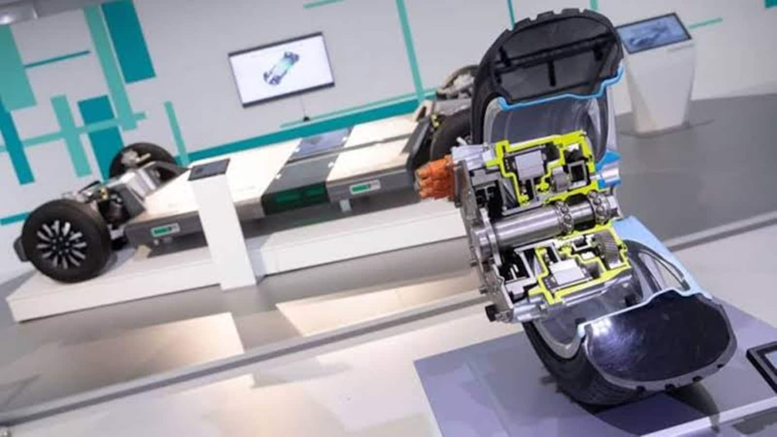 Schaeffler India Share Price: Q2 में मुनाफे और रेवेन्यू की तगड़ी स्पीड, लेकिन इस मोर्चे पर लगा तगड़ा शॉक Schaeffler India Share Price: Q2 में मुनाफे और रेवेन्यू की तगड़ी स्पीड, लेकिन इस मोर्चे पर लगा तगड़ा शॉक