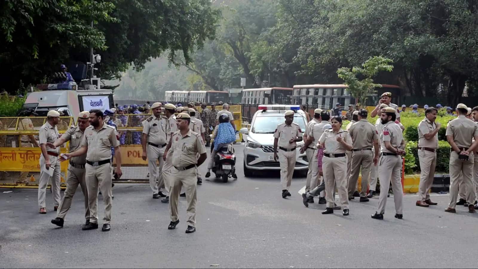 कनॉट प्लेस में CJP के ‘लहरा दो तिरंगा’ कार्यक्रम के बाद धरने की आशंका, खुफिया एजेंसियों ने किया अलर्ट कनॉट प्लेस में CJP के ‘लहरा दो तिरंगा’ कार्यक्रम के बाद धरने की आशंका, खुफिया एजेंसियों ने किया अलर्ट