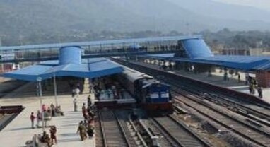 Budget 2023-24: નિર્મલા સીતારમણ 1 ફેબ્રુઆરીએ રજૂ થનારા બજેટમાં રેલવે માટે કરી શકે છે મોટી જાહેરાતો