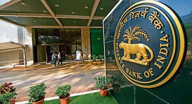 RBI MPC: શુક્રવારે વ્યાજ દરો પર લેવાશે મોટો નિર્ણય, જાણો શેરબજાર અને તમારા ખિસ્સા પર શું થશે અસર? RBI MPC: શુક્રવારે વ્યાજ દરો પર લેવાશે મોટો નિર્ણય, જાણો શેરબજાર અને તમારા ખિસ્સા પર શું થશે અસર?