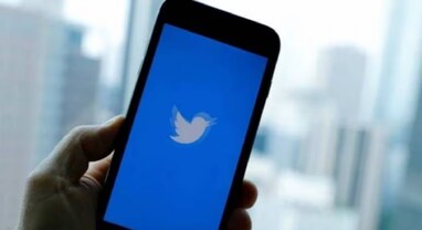 Twitter Verifiedએ તમામ એકાઉન્ટને કર્યા અનફોલો, મસ્કની આ ચાલને સમજો Twitter Verifiedએ તમામ એકાઉન્ટને કર્યા અનફોલો, મસ્કની આ ચાલને સમજો