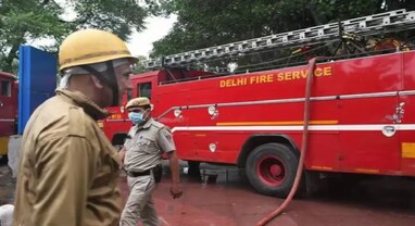 Delhi: લેપટોપ ફેક્ટરીના સેલમાં ભીષણ આગ, 30 વર્ષની મહિલાનું મોત, બાથરૂમમાંથી મળ્યો મૃતદેહ Delhi: લેપટોપ ફેક્ટરીના સેલમાં ભીષણ આગ, 30 વર્ષની મહિલાનું મોત, બાથરૂમમાંથી મળ્યો મૃતદેહ
