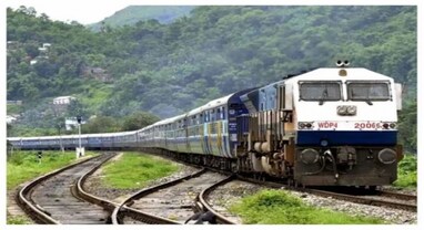 Indian Railway: યાત્રીગણ કૃપયા ધ્યાન દે! આજે દેશભરમાં ઘણી ટ્રેનો થઈ છે કેન્સલ, જોઇ લો તમારી ટ્રેન તો નથી સામેલ ને..! Indian Railway: યાત્રીગણ કૃપયા ધ્યાન દે! આજે દેશભરમાં ઘણી ટ્રેનો થઈ છે કેન્સલ, જોઇ લો તમારી ટ્રેન તો નથી સામેલ ને..!
