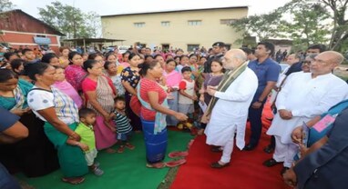 મણિપુર હિંસાની તપાસ માટે ન્યાયિક આયોગની રચના, અમિત શાહે પીડિતોને 10 લાખના વળતરની કરી જાહેરાત મણિપુર હિંસાની તપાસ માટે ન્યાયિક આયોગની રચના, અમિત શાહે પીડિતોને 10 લાખના વળતરની કરી જાહેરાત