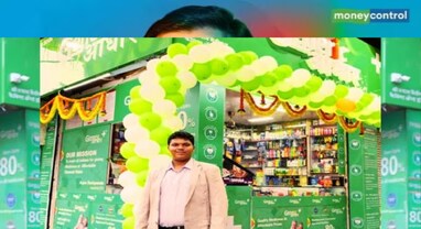 Generic Aadhaar: 21 વર્ષના અર્જુન દેશપાંડેએ 90% ડિસ્કાઉન્ટમાં પણ દવાઓ વેચીને બનાવી 500 કરોડની કંપની Generic Aadhaar: 21 વર્ષના અર્જુન દેશપાંડેએ 90% ડિસ્કાઉન્ટમાં પણ દવાઓ વેચીને બનાવી 500 કરોડની કંપની