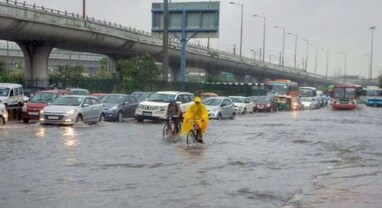 Weather Update: ભારે વરસાદને કારણે દિલ્હી-NCR, નોઈડામાં શાળાઓ બંધ, રસ્તાઓ પર પાણી ભરાયા, કર્ણાટકમાં પૂરનું એલર્ટ Weather Update: ભારે વરસાદને કારણે દિલ્હી-NCR, નોઈડામાં શાળાઓ બંધ, રસ્તાઓ પર પાણી ભરાયા, કર્ણાટકમાં પૂરનું એલર્ટ