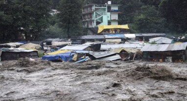 Himachal Pradesh Flood: હિમાચલ પ્રદેશમાં પૂરની તબાહીથી 8,000 કરોડનું નુકસાન, 70,000 પ્રવાસીઓને સુરક્ષિત સ્થળોએ ખસેડાયા Himachal Pradesh Flood: હિમાચલ પ્રદેશમાં પૂરની તબાહીથી 8,000 કરોડનું નુકસાન, 70,000 પ્રવાસીઓને સુરક્ષિત સ્થળોએ ખસેડાયા