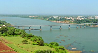 Gujarat News: તાપીના વ્યારાના મળાવ પુલ પાસે મળ્યો પુરૂષનો મૃતદેહ, મૃતકના પોસ્ટમોર્ટમ રિપોર્ટ બાદ વધુ ખુલાસા થશે
