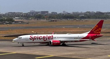 SpiceJet Q1 Results: આવકમાં ઘટાડો છતા આવી ખોટીથી નફામાં, નબળા માર્કેટમાં પણ શેર બન્યા રોકેટ