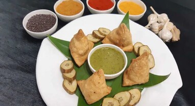 World Samosa Day: શું છે સમોસાનો ઈતિહાસ, ભારતમાં સમોસા ક્યાંથી અને ક્યારે આવ્યા...