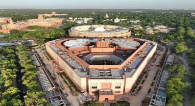 New Parliament House: નવી સંસદ ભવન પર લહેરાવ્યો ત્રિરંગો, ઉપરાષ્ટ્રપતિ જગદીપ ધનખરે ફરકાવ્યો ધ્વજ