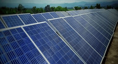 Solar Energy: ભારતે ચીનમાંથી સોલર મોડ્યુલની ઇમ્પોર્ટમાં 76% કર્યો ઘટાડો, મેક ઇન ઇન્ડિયાએ લોકલ પ્રોડક્શનને આપ્યો વેગ, જુઓ આંકડા