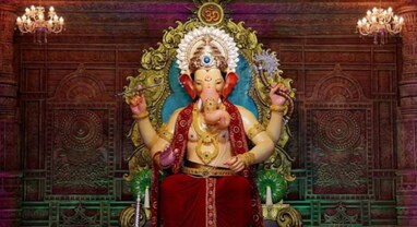 Ganesh Chaturthi 2023: મુંબઈના પ્રખ્યાત લાલબાગ રાજામાં નાસભાગ, સદનશીબે કોઈ જાનહાનિ નહીં Ganesh Chaturthi 2023: મુંબઈના પ્રખ્યાત લાલબાગ રાજામાં નાસભાગ, સદનશીબે કોઈ જાનહાનિ નહીં