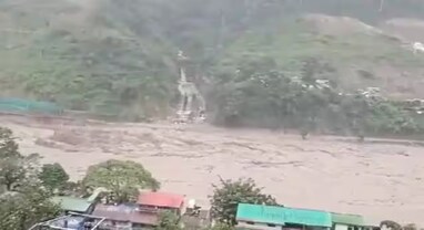 Flash Flood in North Sikkim: સિક્કિમમાં વાદળ ફાટ્યું, 23 આર્મી જવાન ગુમ, સર્ચ ઓપરેશન ચાલુ