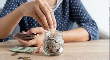 FD Rates: HDFC, ICICI, BOB અને કેનેરા બેન્કે FD પર વ્યાજમાં કર્યો સુધારો, દેશની સૌથી મોટી બેન્ક SBIએ કર્યો નથી કોઈ ફેરફાર