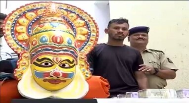 Crime News: ફિલ્મને ટક્કર મારે તેવી કહાની, કથ્થકનું કોસ્ચ્યુમ પહેરી 10 લાખની ચોરીને આપ્યો અંજામ