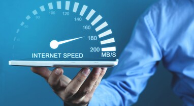 Internet Speed: આવી ગયું છે વિશ્વનું સૌથી ઝડપી ઇન્ટરનેટ નેટવર્ક, માત્ર એક સેકન્ડમાં 150 HD મૂવી થઇ શકશે ડાઉનલોડ