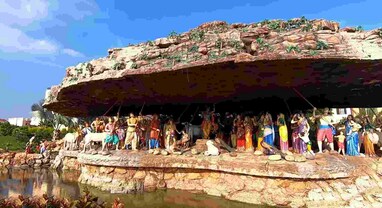 Govardhan Helicopter Parikrama: દેશમાં પ્રથમ વખત મથુરા, વૃંદાવન અને ગોવર્ધનથી ધાર્મિક સ્થળોની હવાઈ પરિક્રમા થશે શરૂ