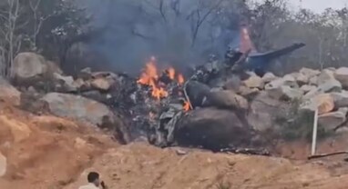 IAF Plane Crash: તેલંગાણામાં ભારતીય વાયુસેનાનું તાલીમાર્થી વિમાન દુર્ઘટનાગ્રસ્ત, 2 પાયલોટના મોત