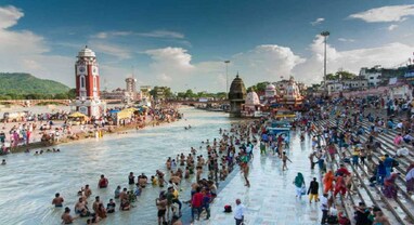 Pilgrimage Destinations: નવા વર્ષ 2024ની શરૂઆત આ દિવ્ય દરબારોની મુલાકાત લઈને કરો, ભગવાનના રહેશે આશીર્વાદ