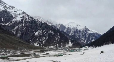 Snowfall in Kashmir: કાશ્મીરમાં શરૂ થઈ ગઈ છે હિમવર્ષા, જૂઓ સેટેલાઇટ તસવીરો