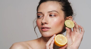 Lemon on Face: ત્વચા માટે આ રીતે લીંબુનો ઉપયોગ ન કરો, તેનાથી થઇ શકે છે ગંભીર સમસ્યાઓ