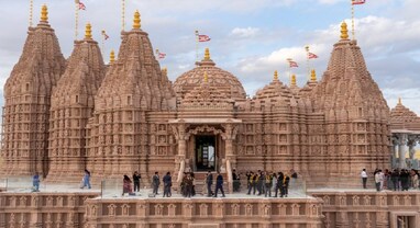 UAE Hindu Mandir: પરિસરમાં વહે છે ગંગા-યમુનાનો પ્રવાહ, 108 ફૂટ ઊંચાઈ, અબુધાબીમાં સનાતનની જ્યોત જગાડી રહ્યું છે પહેલું હિન્દુ મંદિર, જાણો તેની વિશેષતાઓ
