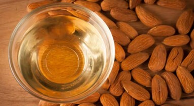 Badam Oil For Skin: ચહેરા પર લગાવો બે ટીપા બદામનું તેલ, ત્વચા ચમકી ઉઠશે