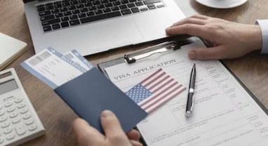 US increases Visa Fees: અમેરિકા જવું હવે થશે મોંઘુ, US સરકારે VISA ફીમાં કર્યો વધારો