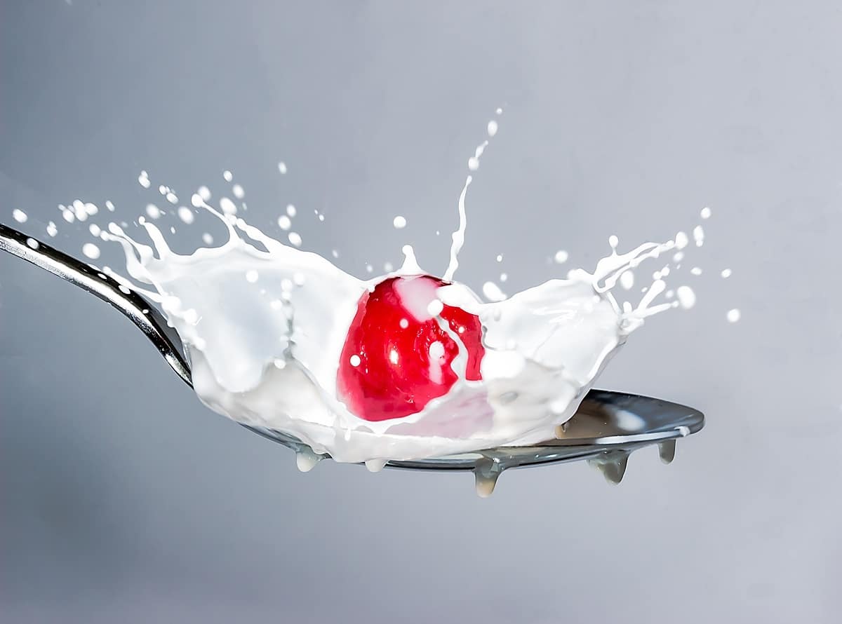 milk-splash-2064088