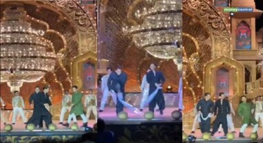 Anant Ambani-Radhika Merchant Wedding: જ્યારે મળ્યા ત્રણેય ખાન, અંબાણી પરિવારના સંગીતમાં જોવા મળી મિત્રતા
