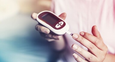 Diabetes: ડાયાબિટીસમાં ભૂલથી પણ ન ખાઓ આ 6 વસ્તુઓ, નહીં તો હાલત થશે વધુ ખરાબ