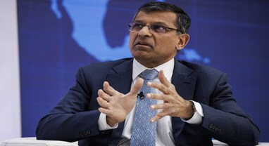 Raghuram Rajan:રાજકારણમાં ના આવવાને લઈ રઘુરામ રાજનનું નિવેદન.. કહ્યું પરિવાર નથી ઇચ્છતો કે હું પોલિટિક્સમાં જાઉં Raghuram Rajan:રાજકારણમાં ના આવવાને લઈ રઘુરામ રાજનનું નિવેદન.. કહ્યું પરિવાર નથી ઇચ્છતો કે હું પોલિટિક્સમાં જાઉં
