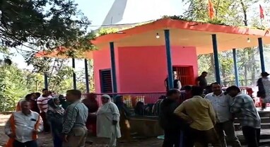 Kashmiri Pandit Temple: 20 વર્ષ પછી કાશ્મીરી પંડિતોએ મંદિરમાં કરી પૂજા, શોપિયાં ગામમાં કરી મૂર્તિ સ્થાપિત