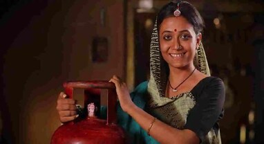 Ujjwala Yojana: મહિલાઓને મફતમાં મળશે ગેસ સિલિન્ડર, કેન્દ્ર સરકારની મોટી ભેટ