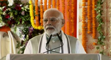 PM IN VARANASI: વારાણસીના પ્રવાસે PM મોદી, 6100 કરોડના પ્રોજેક્ટની આપી સોગાત, જાણો શું કહ્યું PM IN VARANASI: વારાણસીના પ્રવાસે PM મોદી, 6100 કરોડના પ્રોજેક્ટની આપી સોગાત, જાણો શું કહ્યું