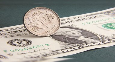 Rupee Against Dollar: ડોલર સામે રૂપિયાના ઘટાડા અંગે સારા સમાચાર, ડેલોઇટે જાહેર કર્યો રિપોર્ટ